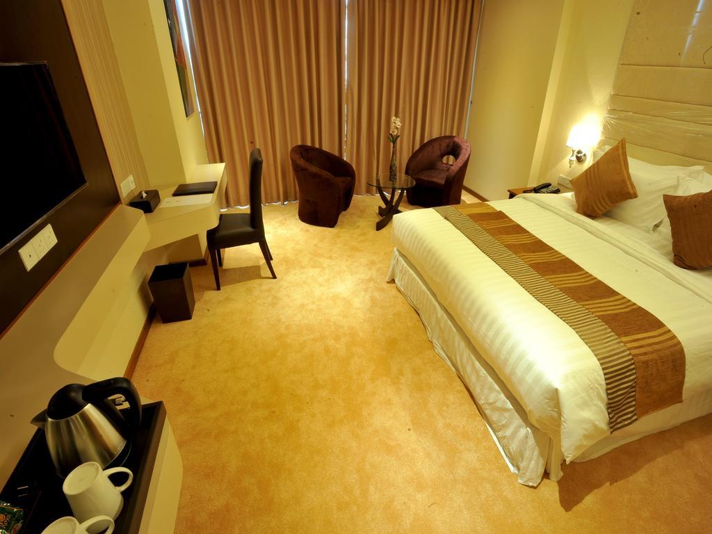 Jasmine Palace Yangon