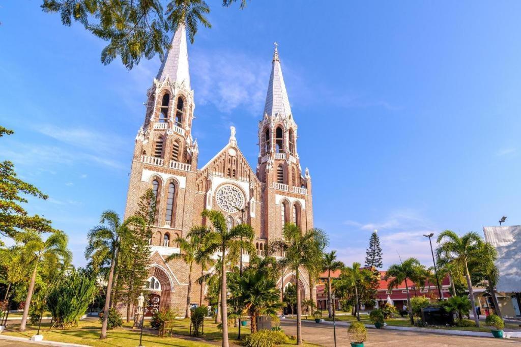 Hotel Jasmine Palace Yangon