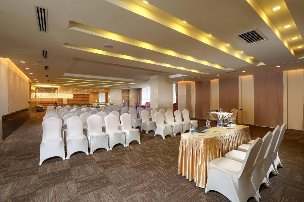 Hotel Jasmine Palace 4*